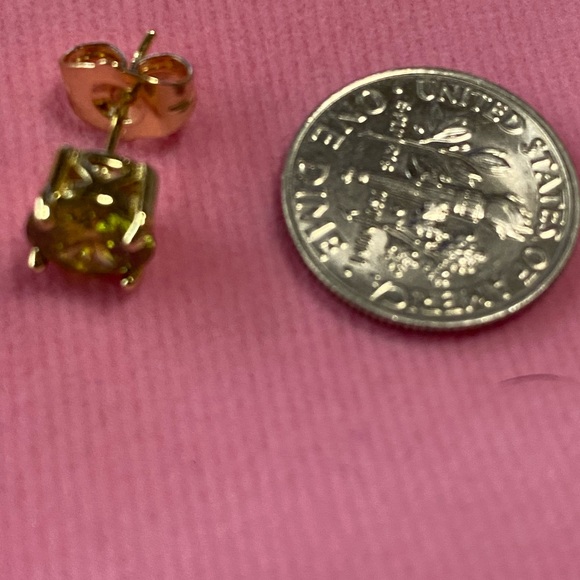 Peridot Earrings In Gold Filled Basket Mounting - Picture 3 of 4